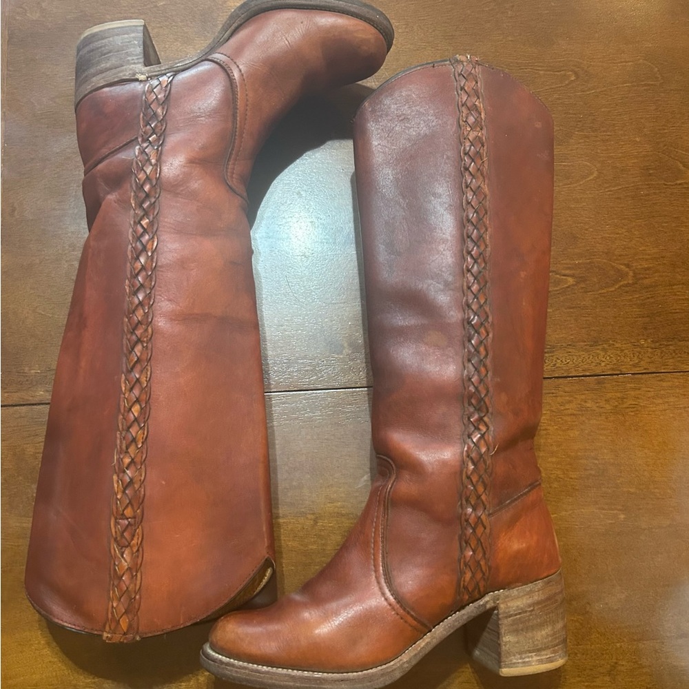 ❌SOLD❌Vintage Women's Frye Campus Boots Braided Leather Detail Size 7 B Made USA - Picture 2 of 11